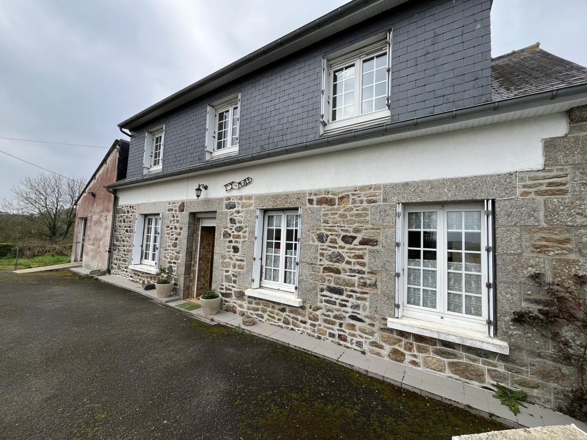 MAISON HÉNON